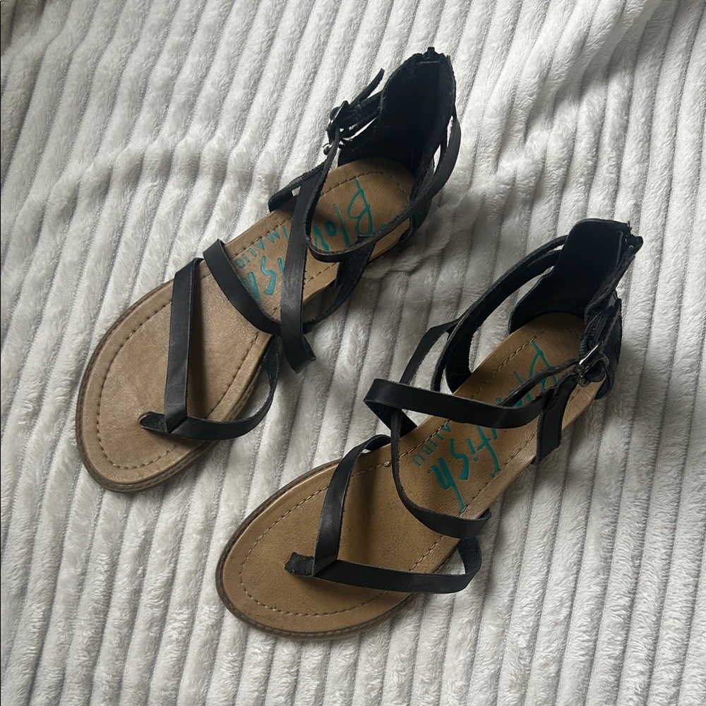 Women's Black Strappy Gladiator Sandals with Ankle Buckle - Picture 2 of 2